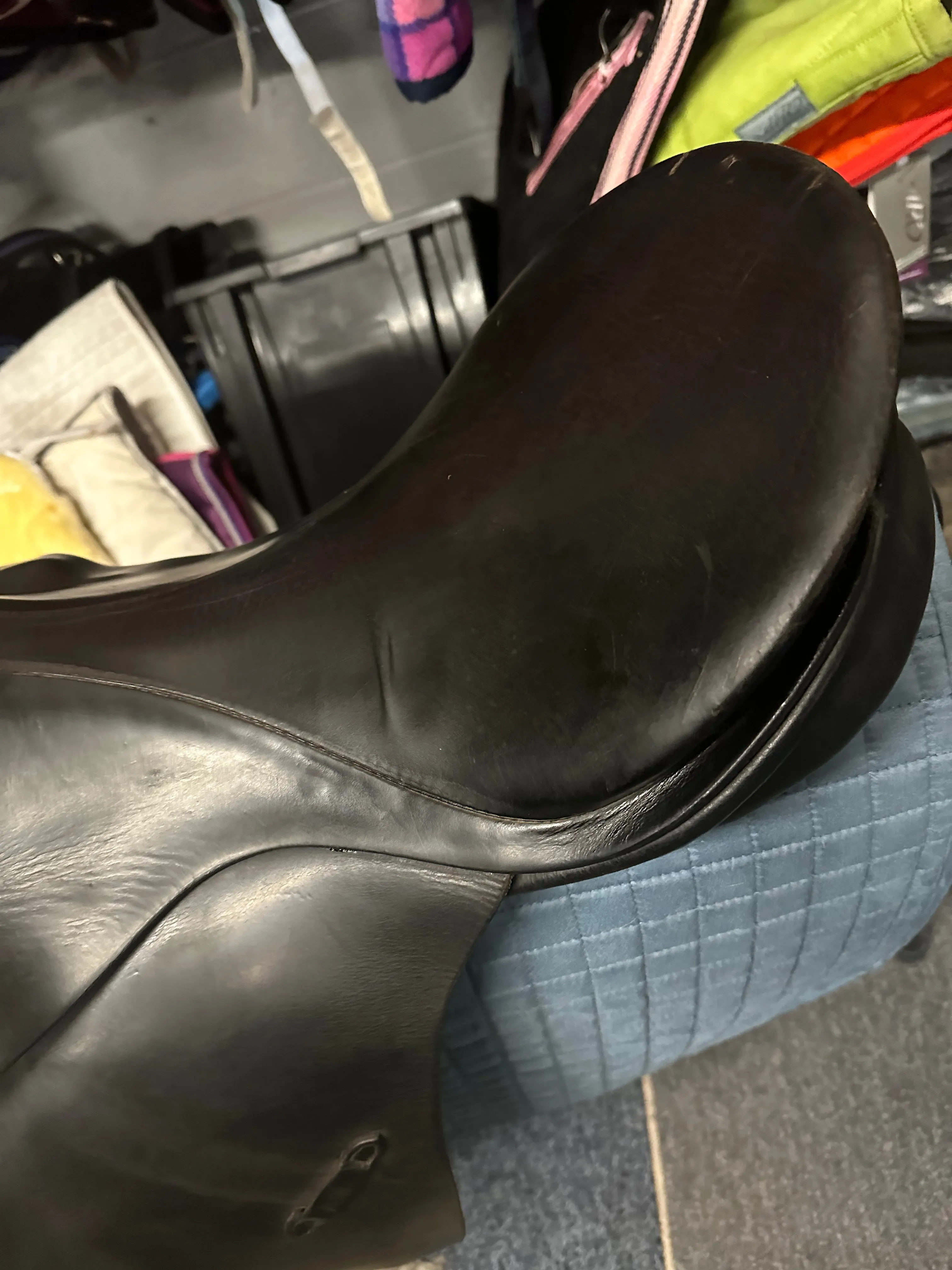 17.5” Passier and sohn jumping saddle black m/w