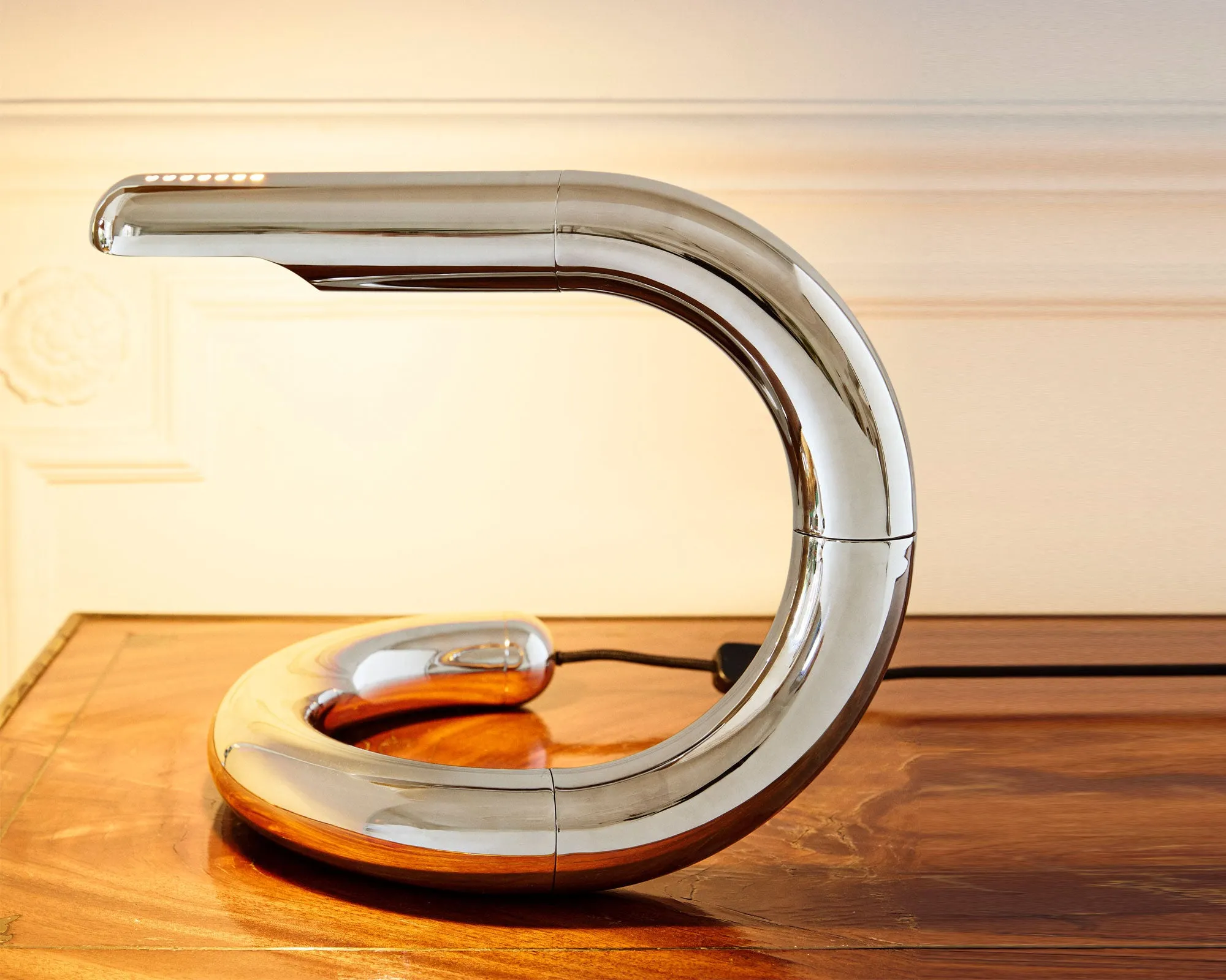 Aspide Table Lamp