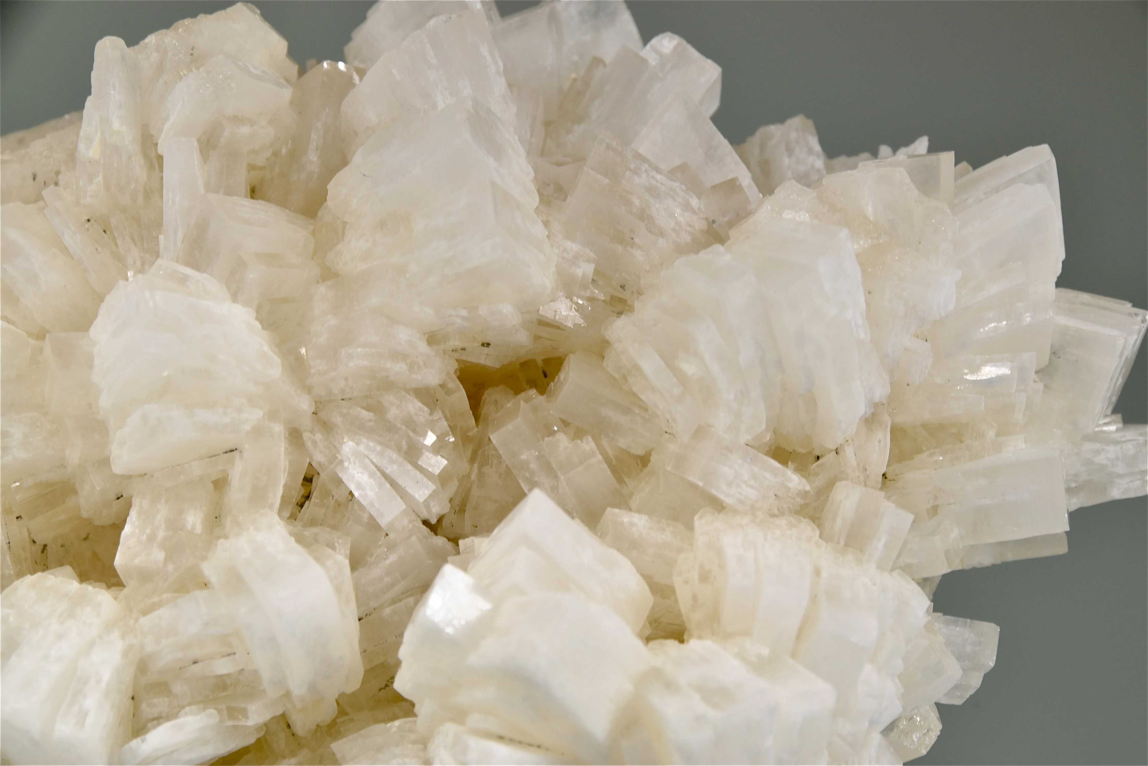 Barite, Bethel Level, West Green Mine, Ozark-Mahoning Company, Cave-in-Rock District, Southern Illinois, Mined c. 1960's, Ross C. Lillie Collection #RCL2712, Medium Cabinet 5.0 x 8.0 x 11.5 cm, $350.  Online 8/17.