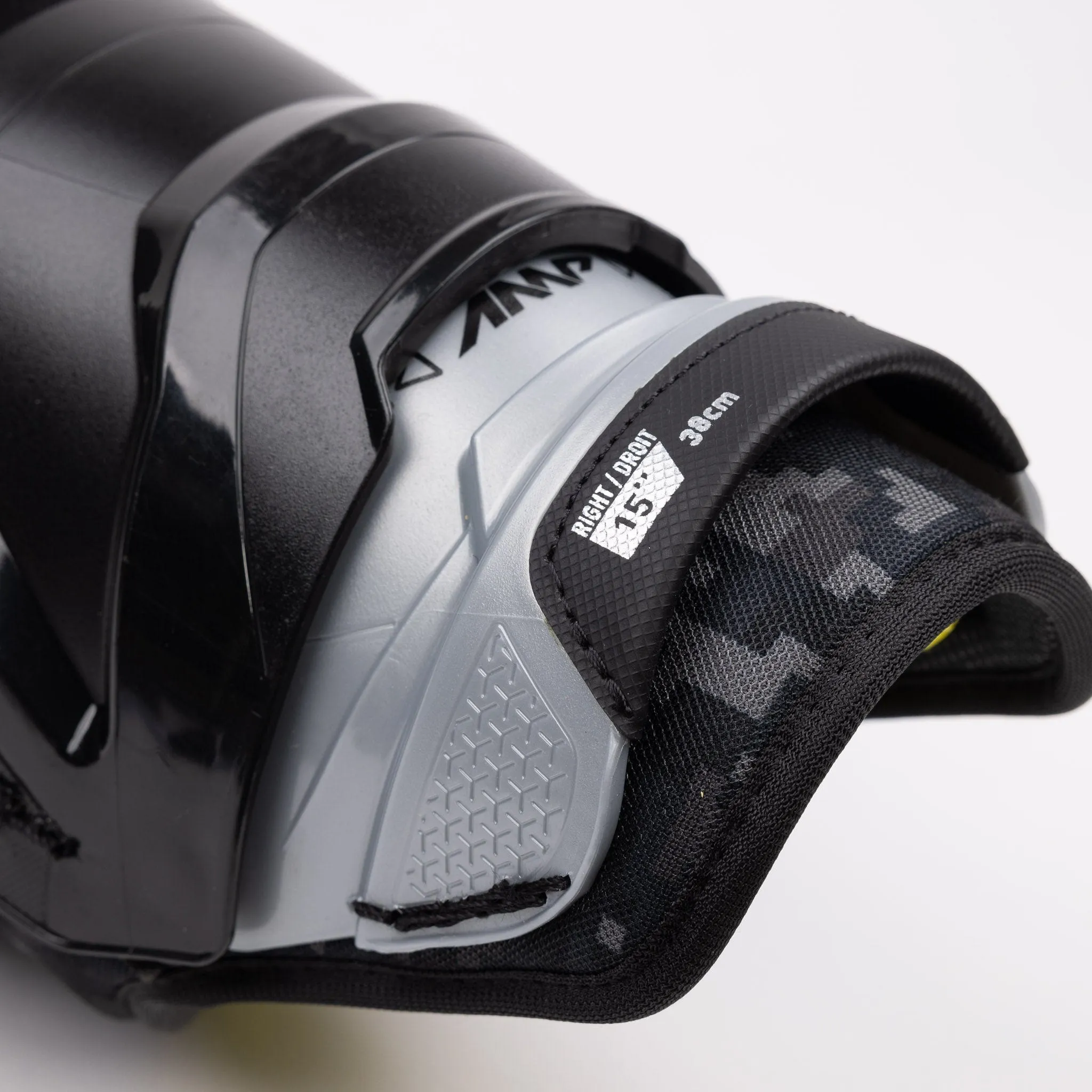 Bauer Supreme M3 Intermediate Hockey Shin Guards