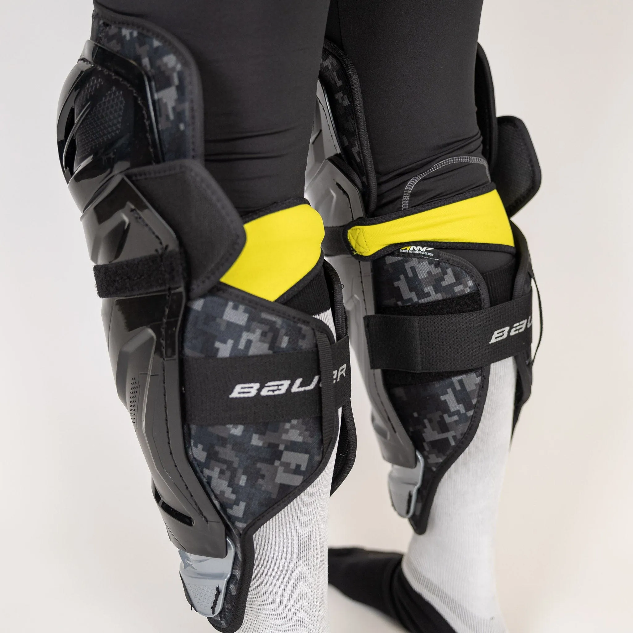 Bauer Supreme M5 Pro Intermediate Hockey Shin Guards