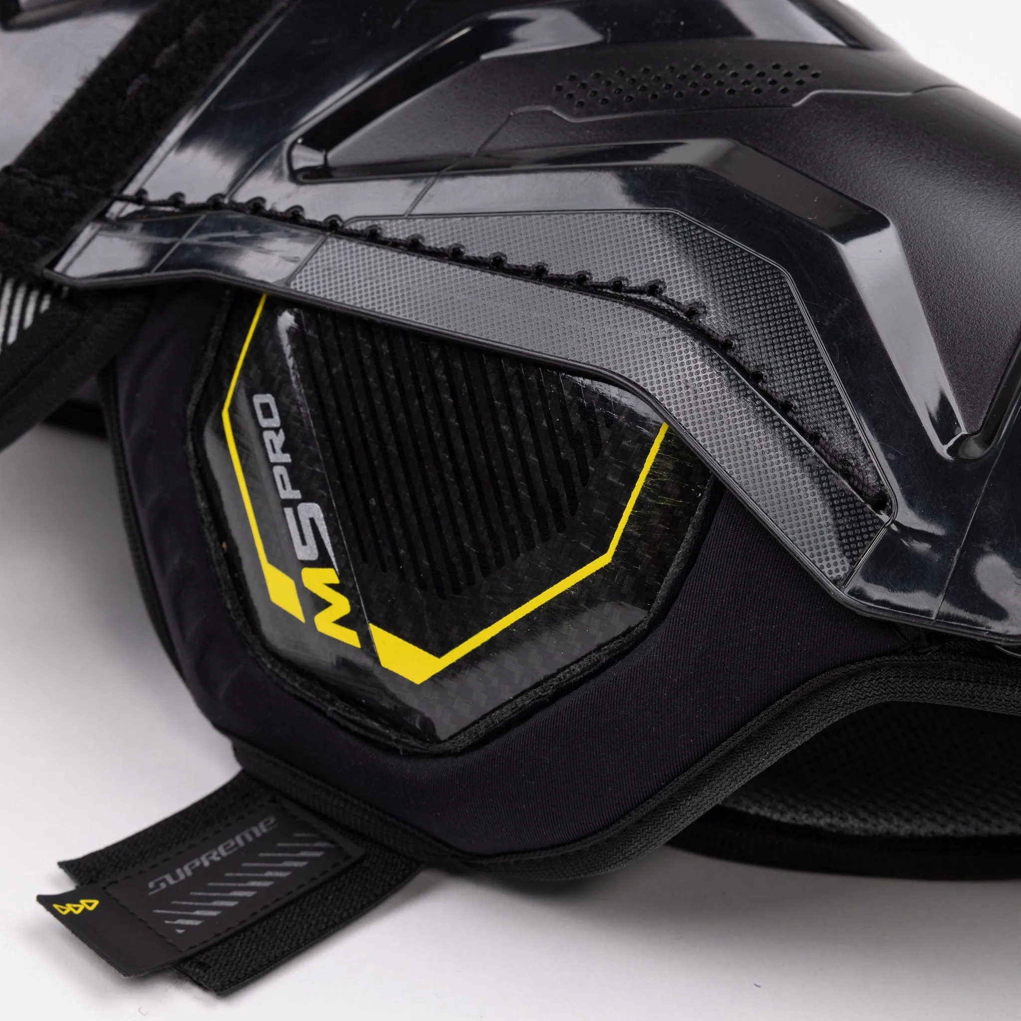Bauer Supreme M5 Pro Intermediate Hockey Shin Guards