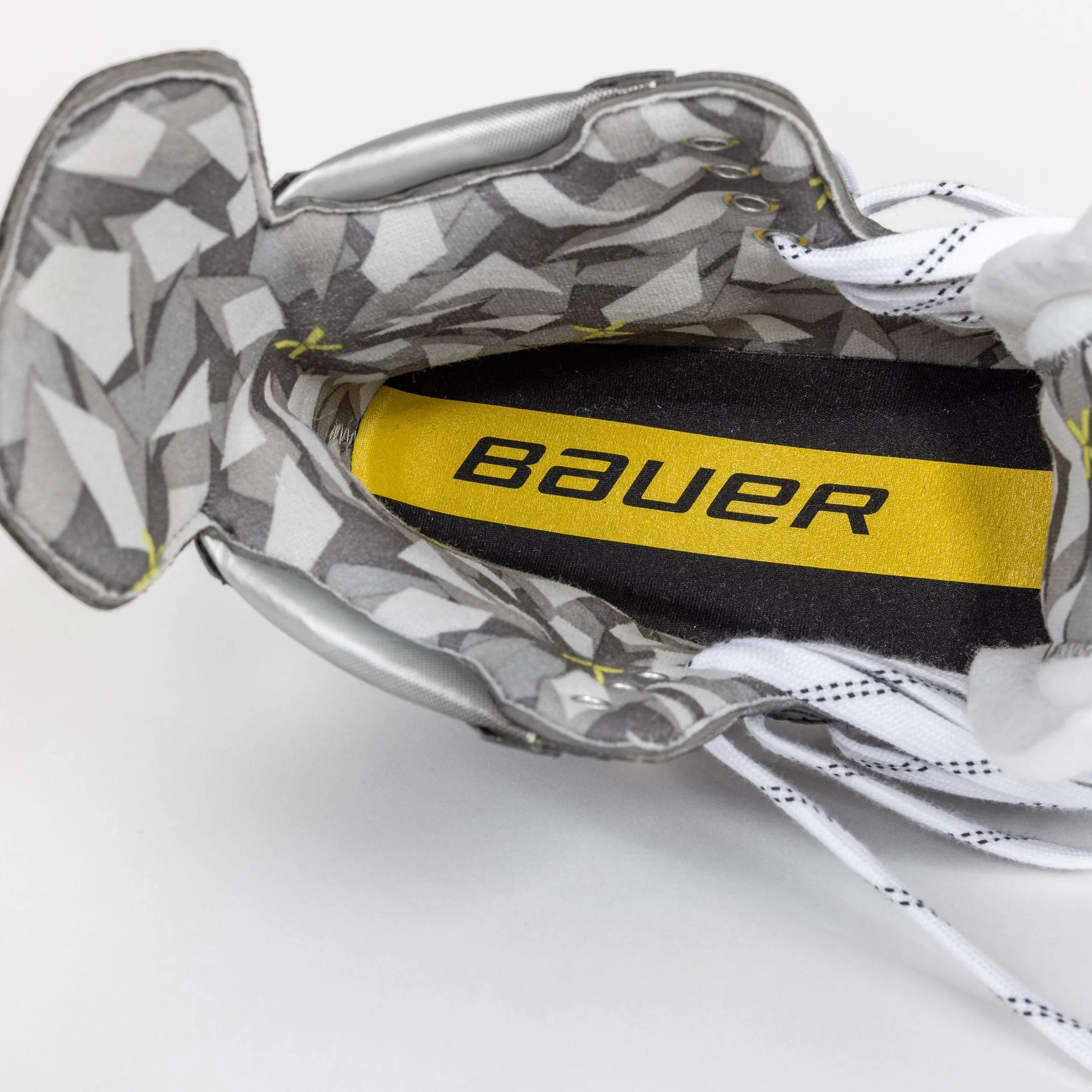 Bauer Vapor X3 Intermediate Hockey Skates