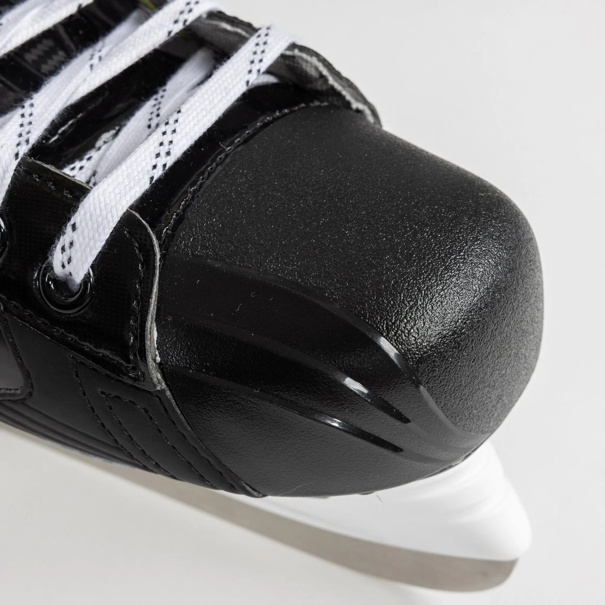 Bauer Vapor X3 Intermediate Hockey Skates
