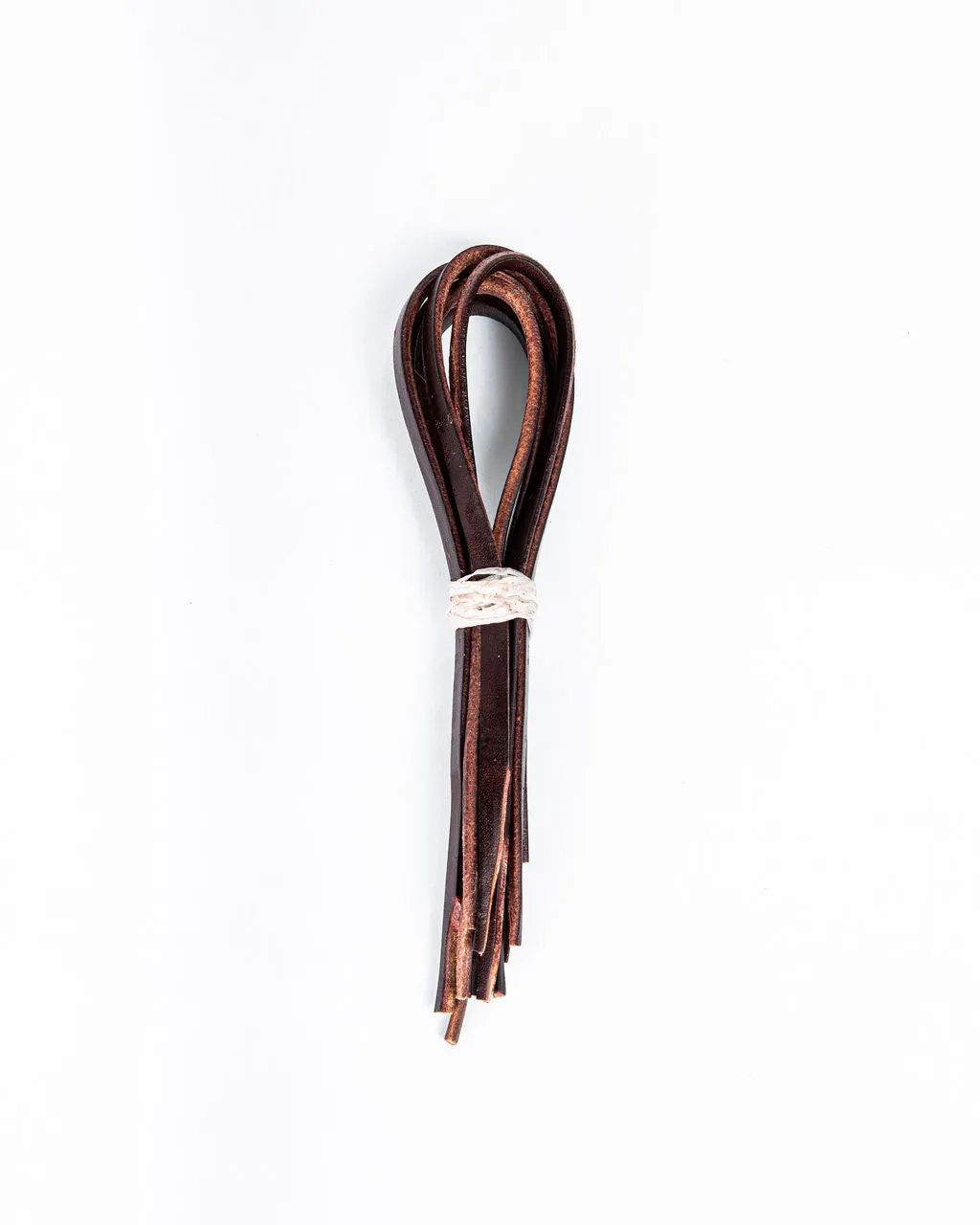 Beveled Tie Strings