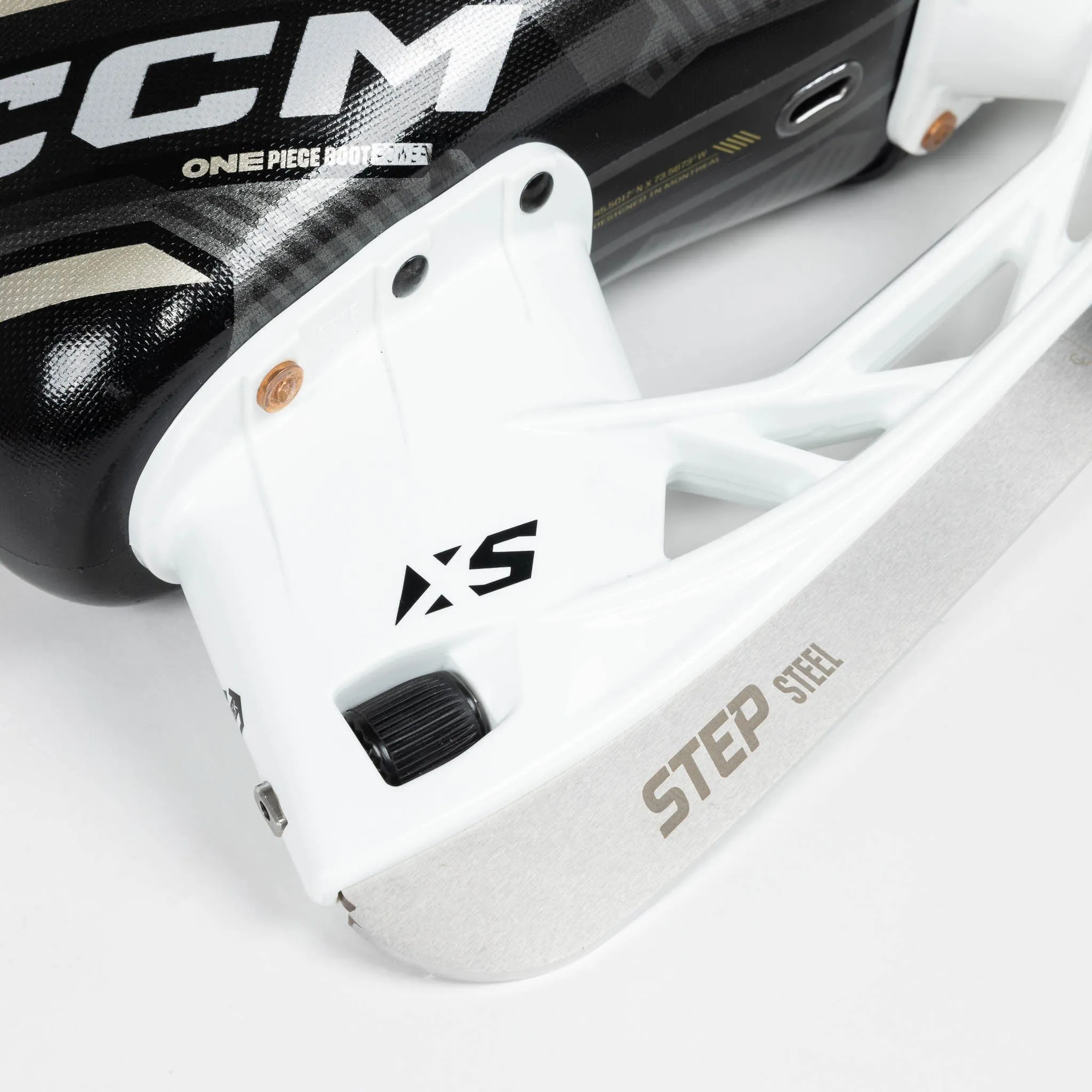 CCM Tacks AS-V Senior Hockey Skates
