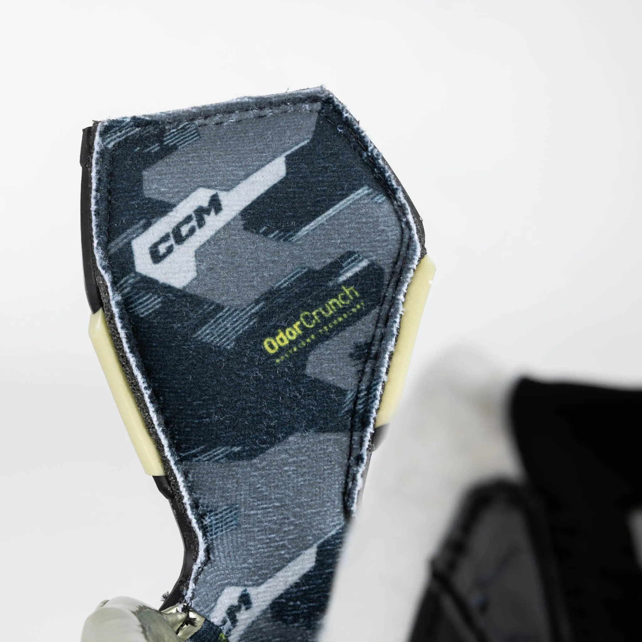 CCM Tacks AS-V Senior Hockey Skates