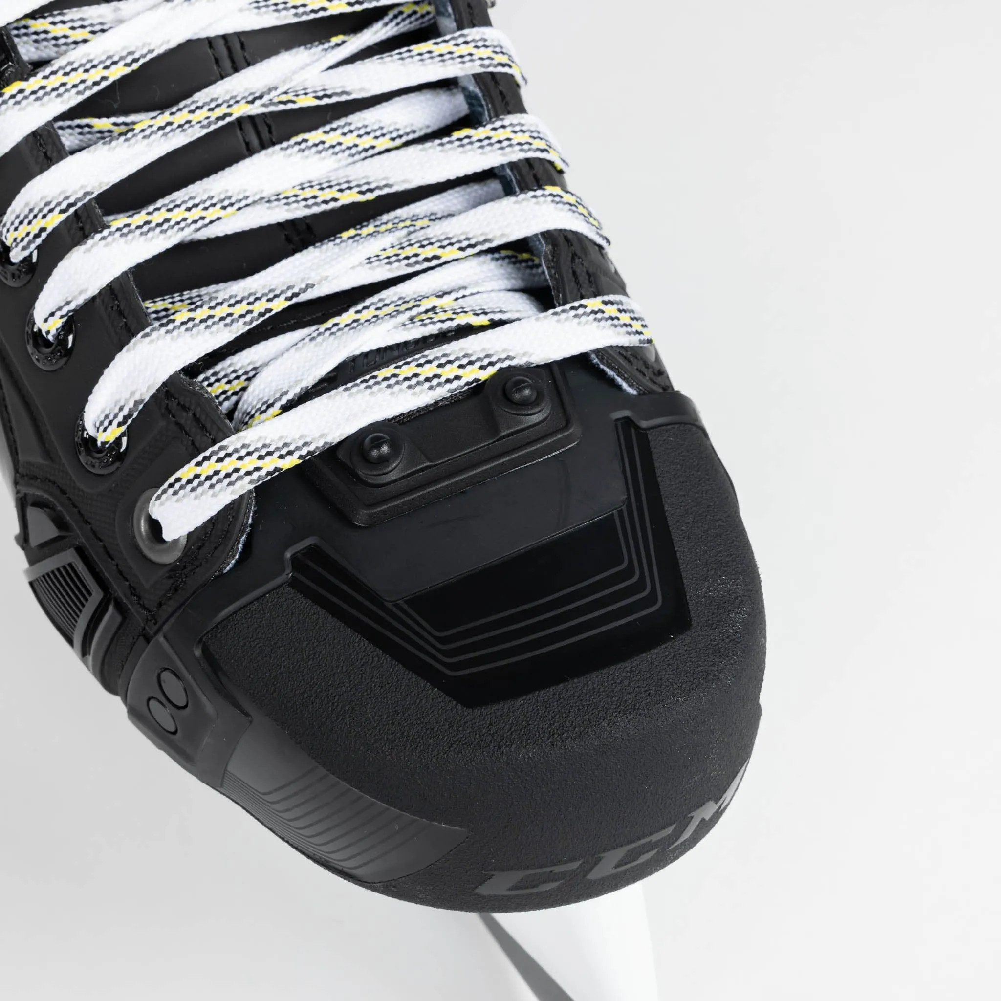 CCM Tacks AS-V Senior Hockey Skates