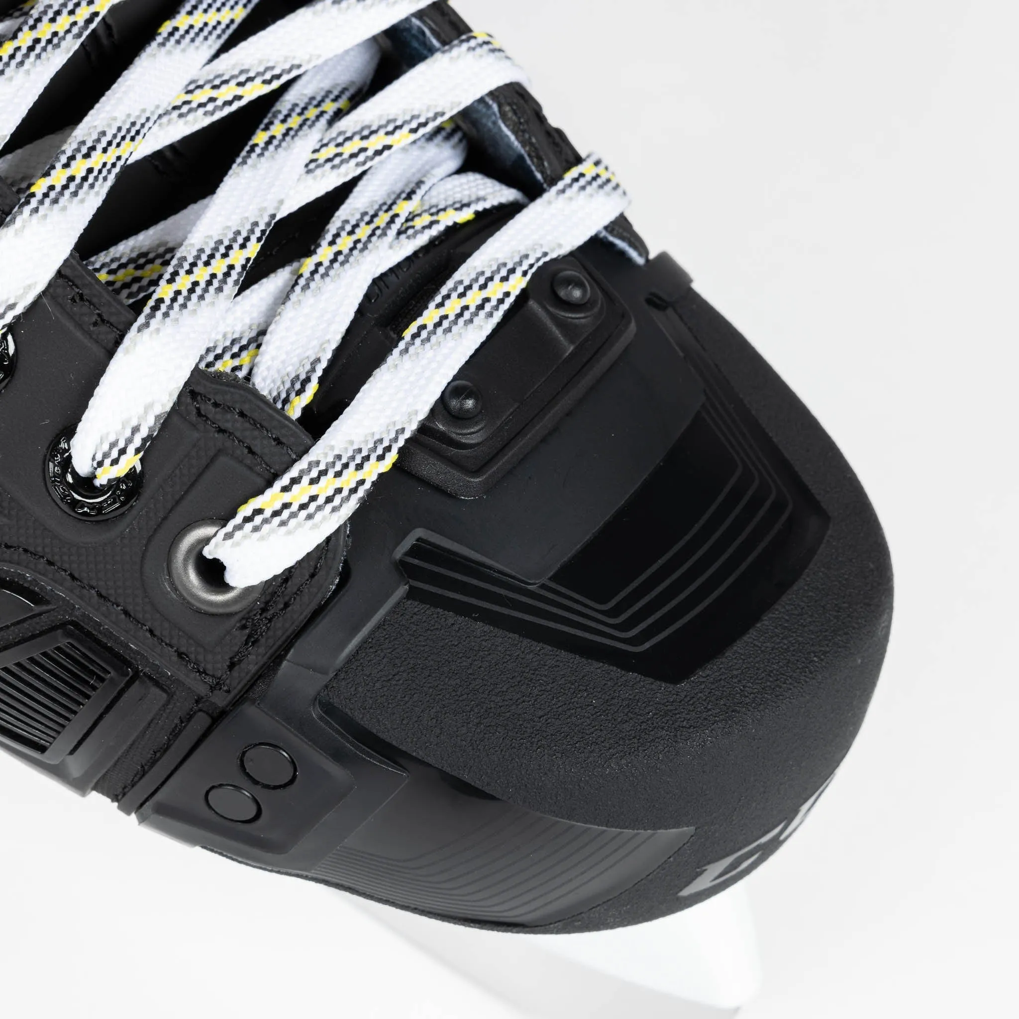 CCM Tacks AS-V Senior Hockey Skates