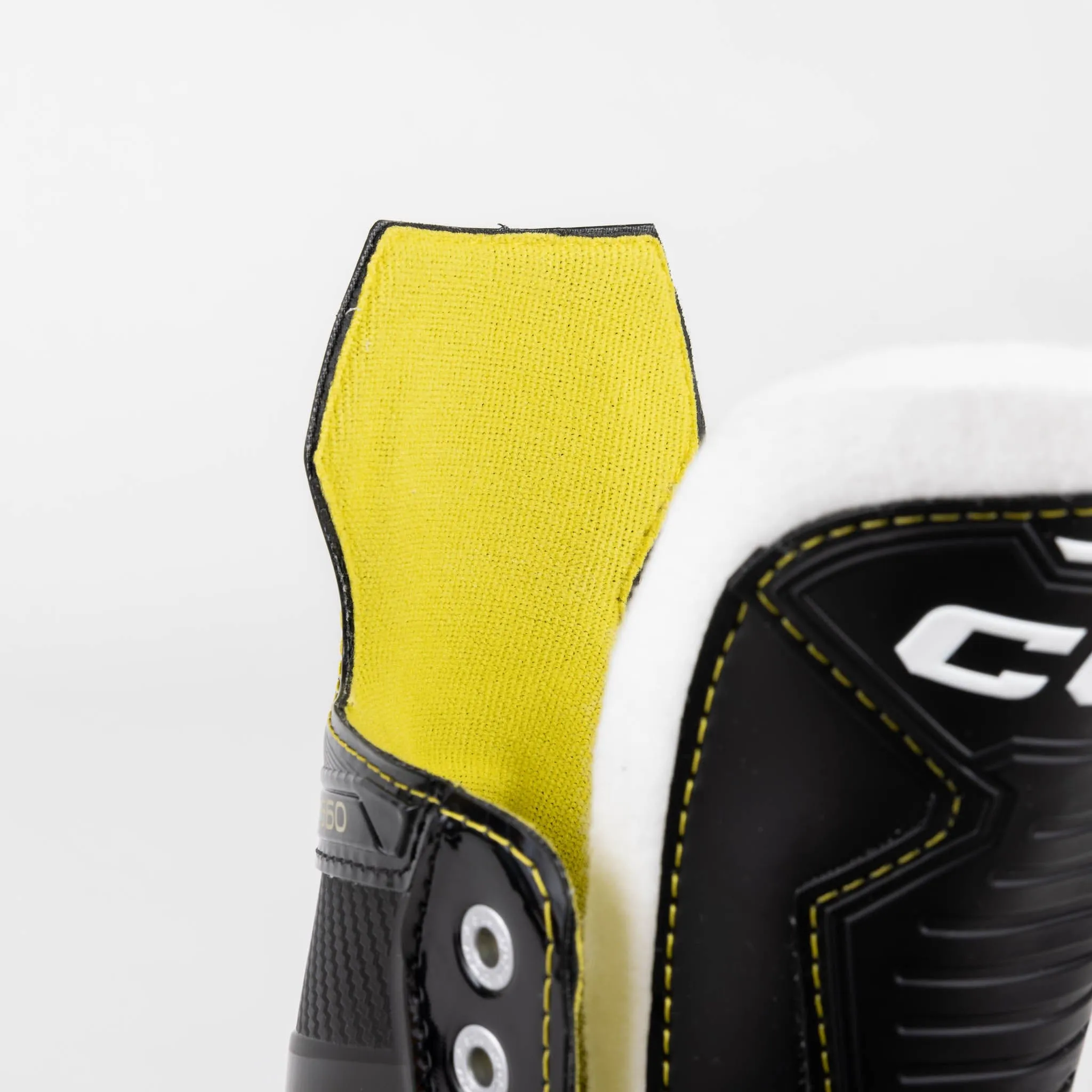 CCM Tacks AS560 Junior Hockey Skates