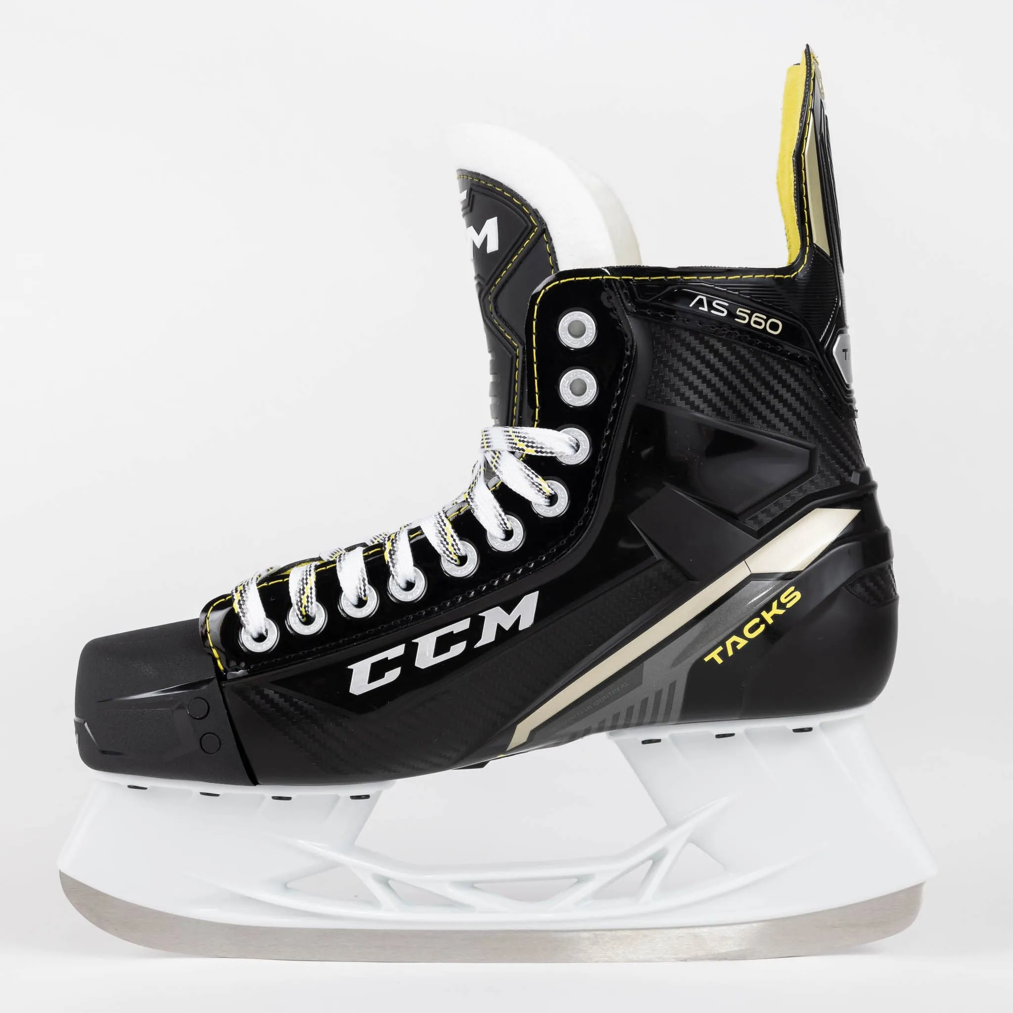 CCM Tacks AS560 Junior Hockey Skates