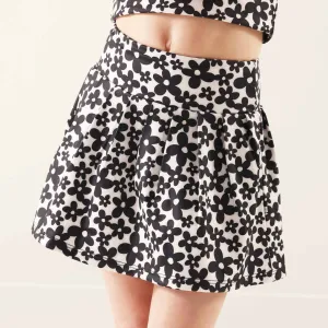 CL CloudActive Pleated Skirt | Power Petals
