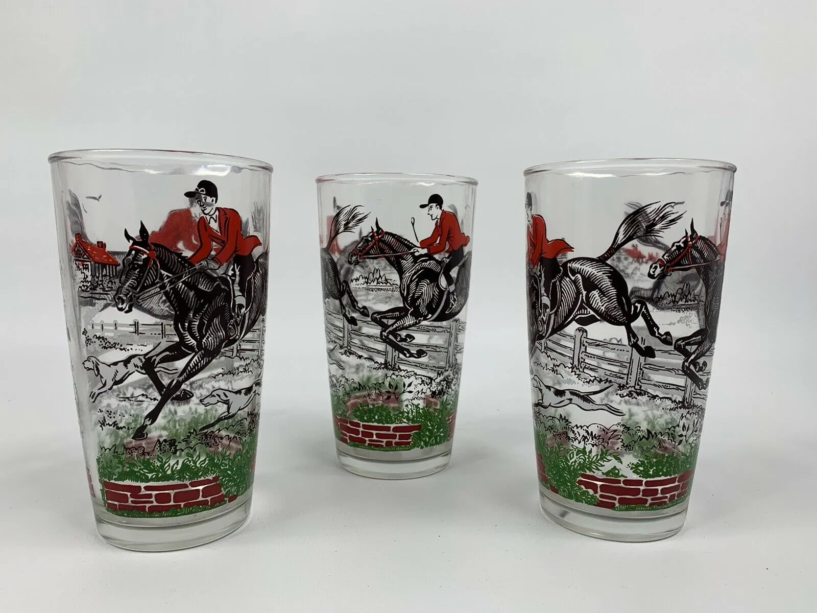 Glasses and Ice Bowl Bar Set Hunt Scene Pattern 7 Piece Set Vintage