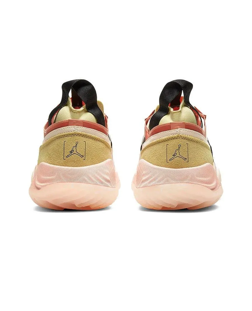 Jordan Delta Breathe  White Camellia