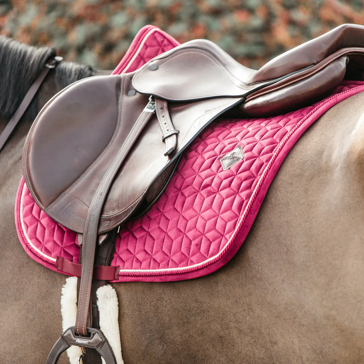 Kentucky velvet Fuchsia saddlepad