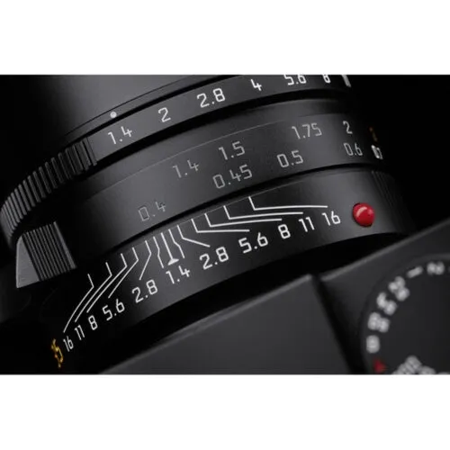 Leica Summilux-M 35mm f/1.4 ASPH. Lens | Black, 2022 Version