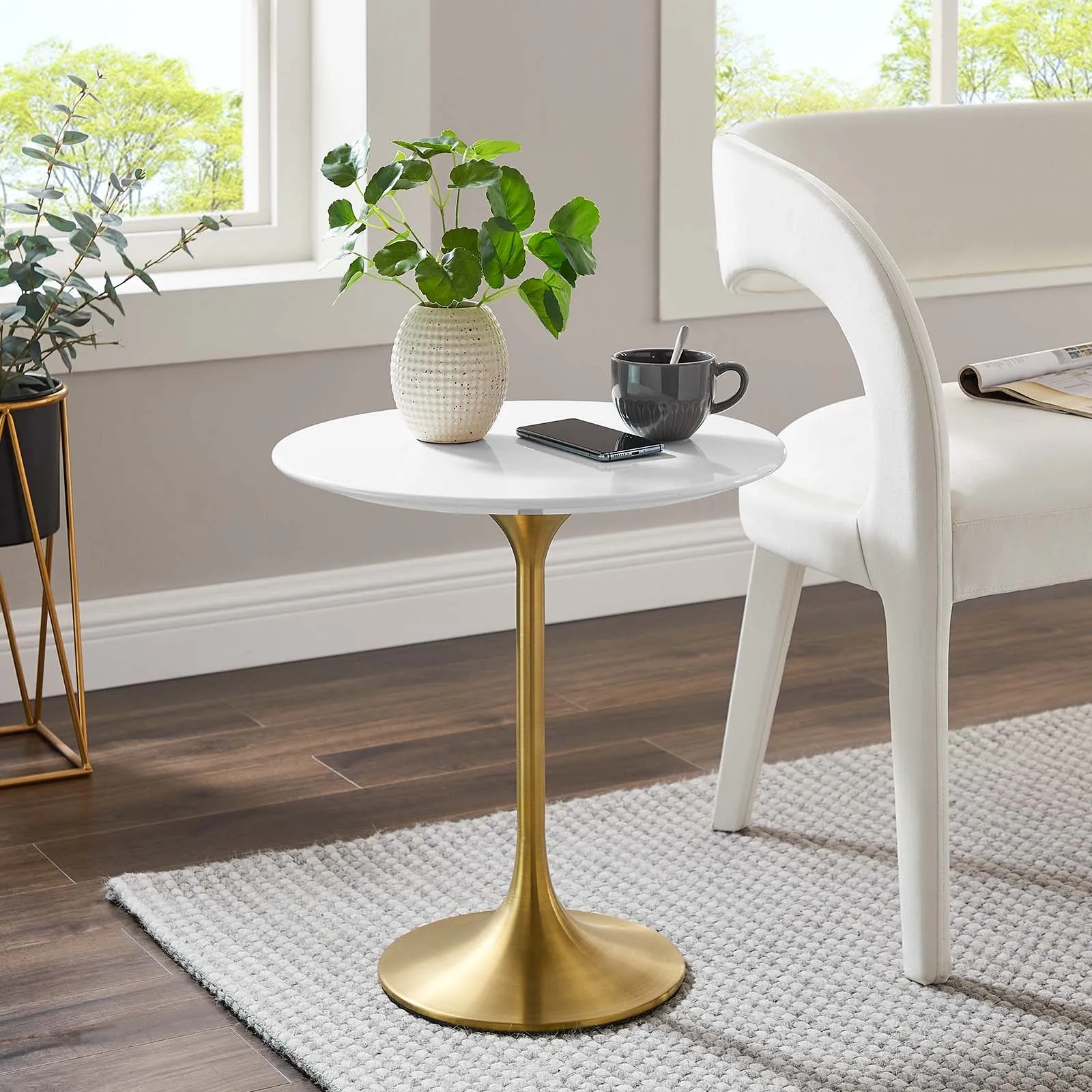 LIPPA ROUND SIDE TABLE