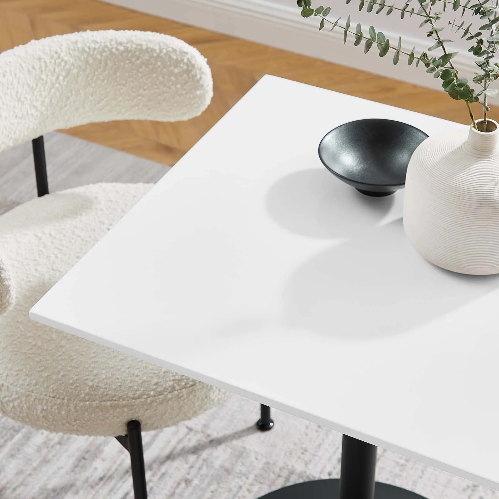 LIPPA SQUARE DINING TABLE