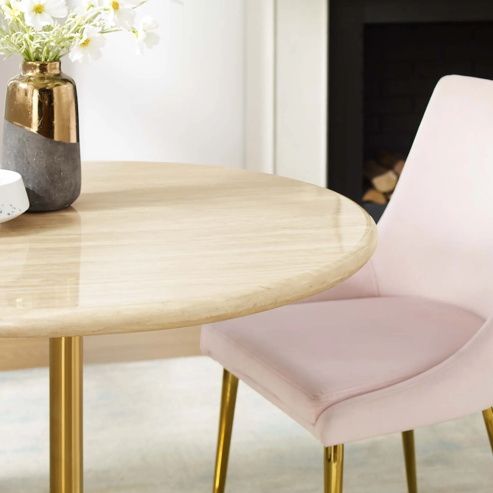 LIPPA TRAVERTINE