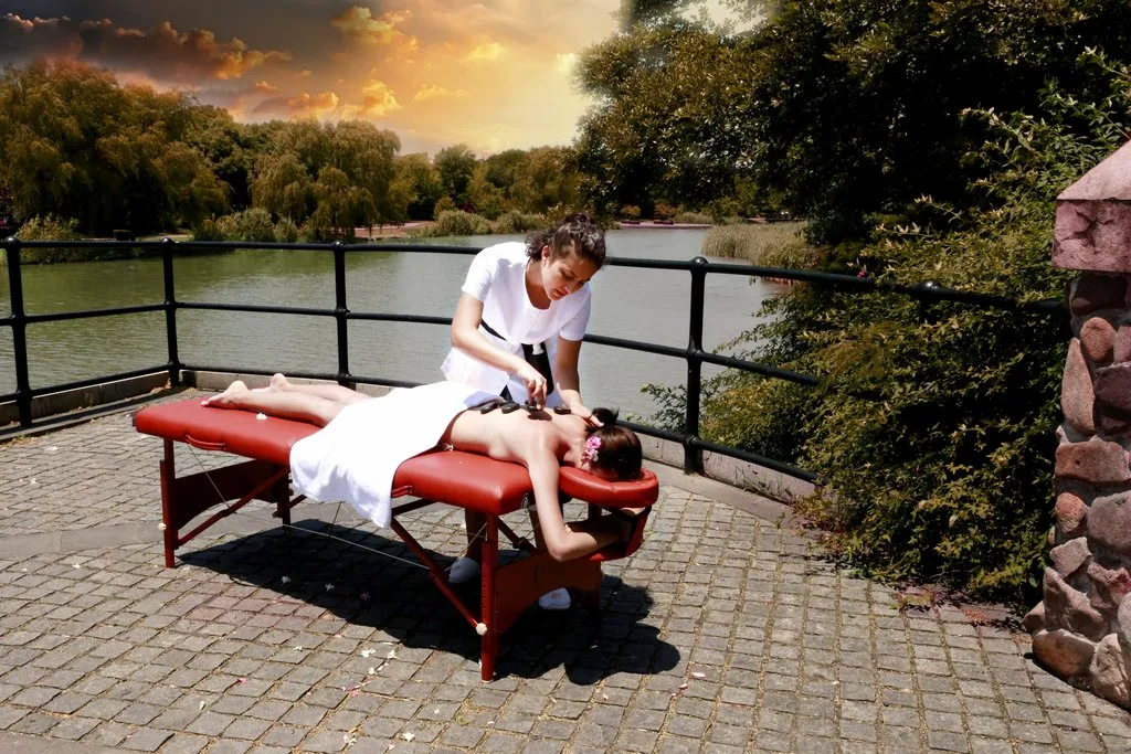 Master Massage 28" FAIRLANE™ Portable Massage Table Package with Therma-Top®