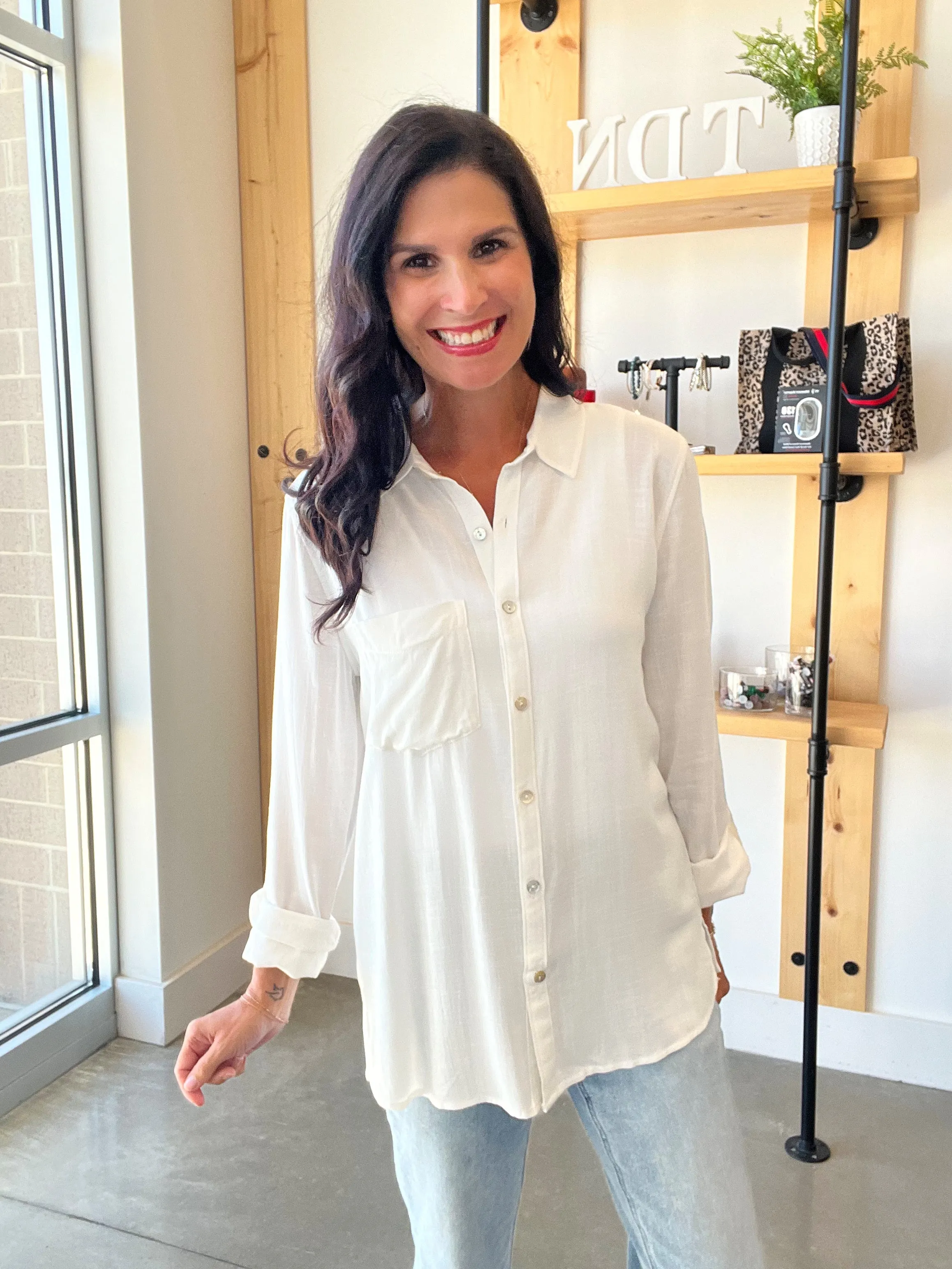Spring Shell Button Down in White