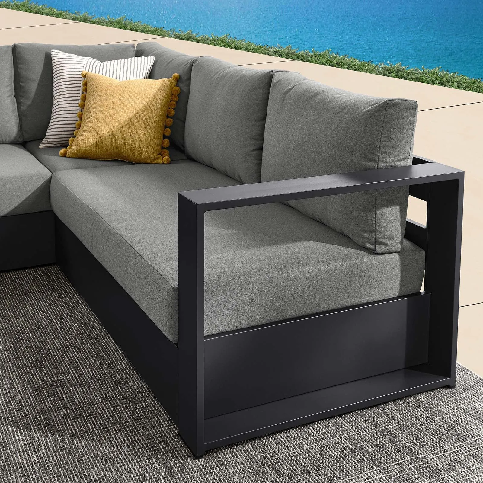 TAHOE OUTDOOR ASH COLLECTION