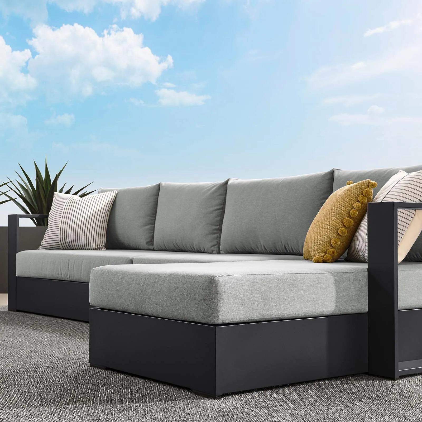 TAHOE OUTDOOR ASH COLLECTION