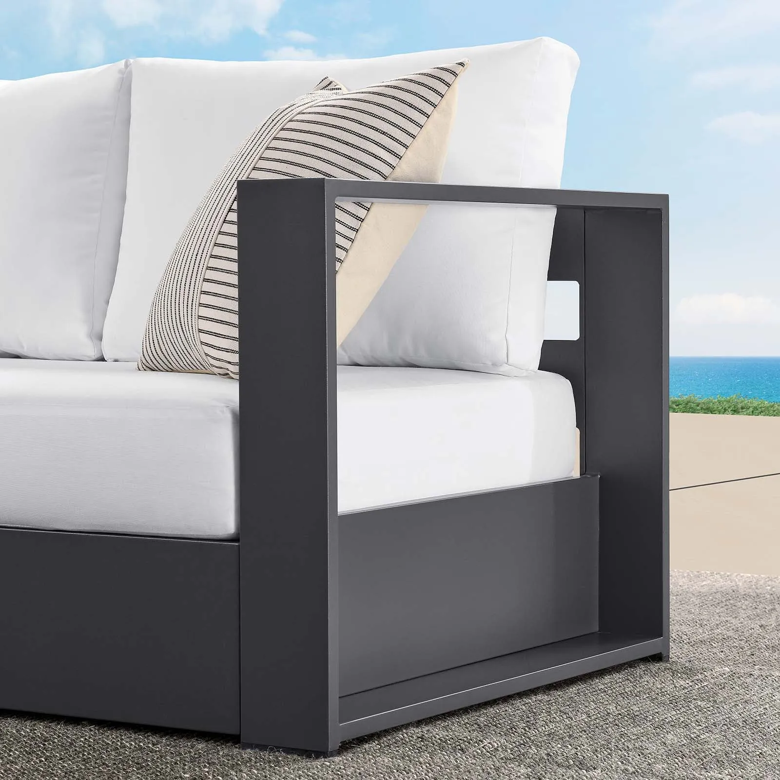 TAHOE OUTDOOR ASH COLLECTION