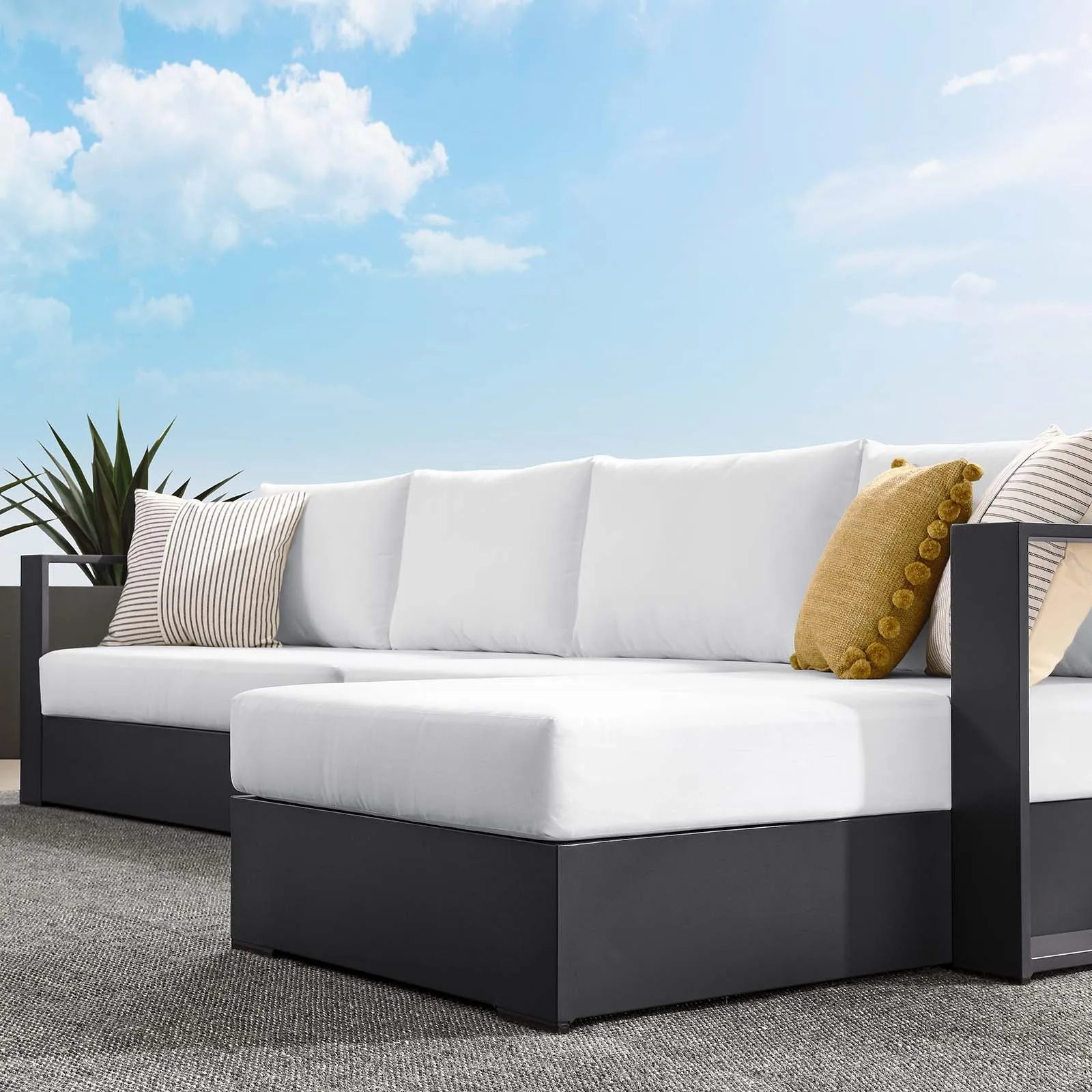 TAHOE OUTDOOR ASH COLLECTION