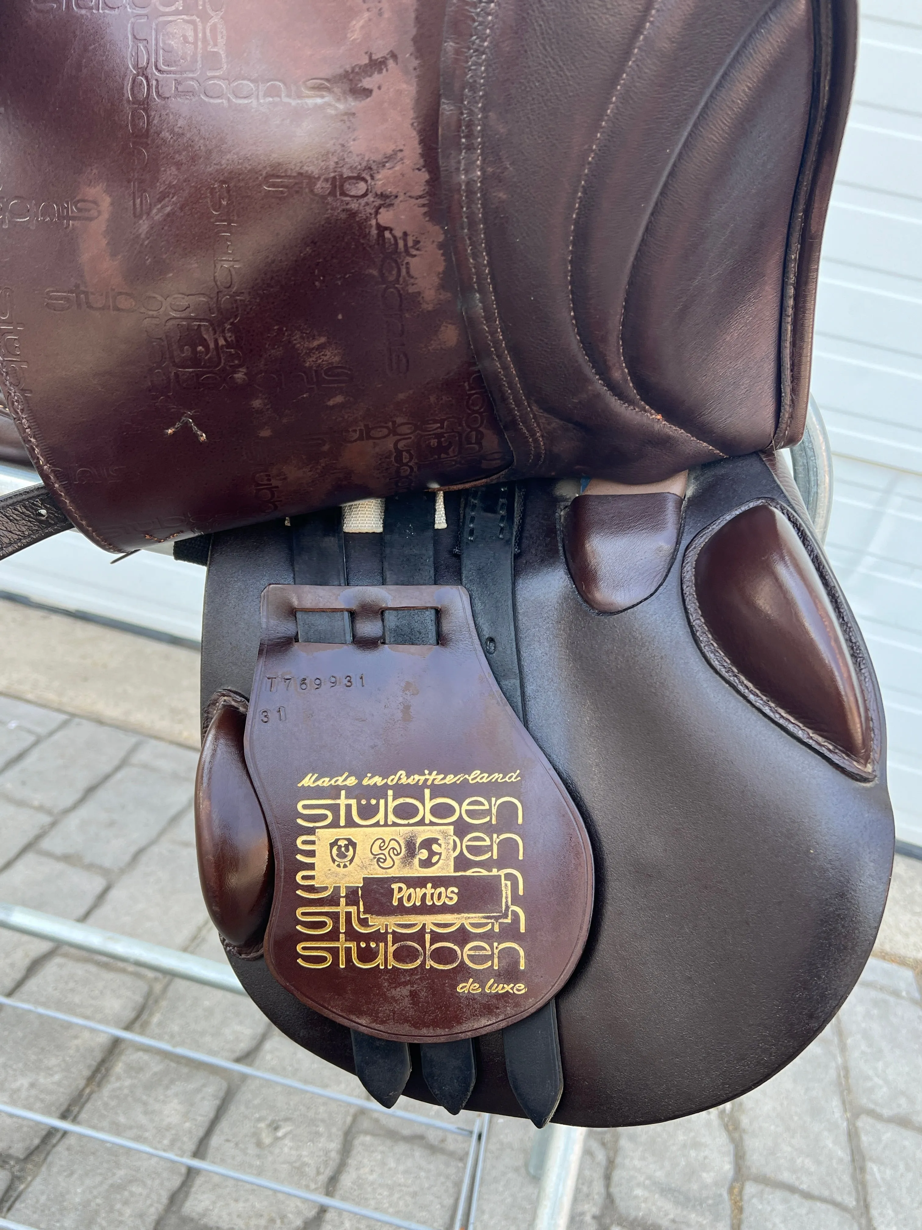 Used Stubben Portos Deluxe 17.5” English Jumping Saddle